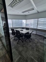Gateway East (D7), Office #597571941